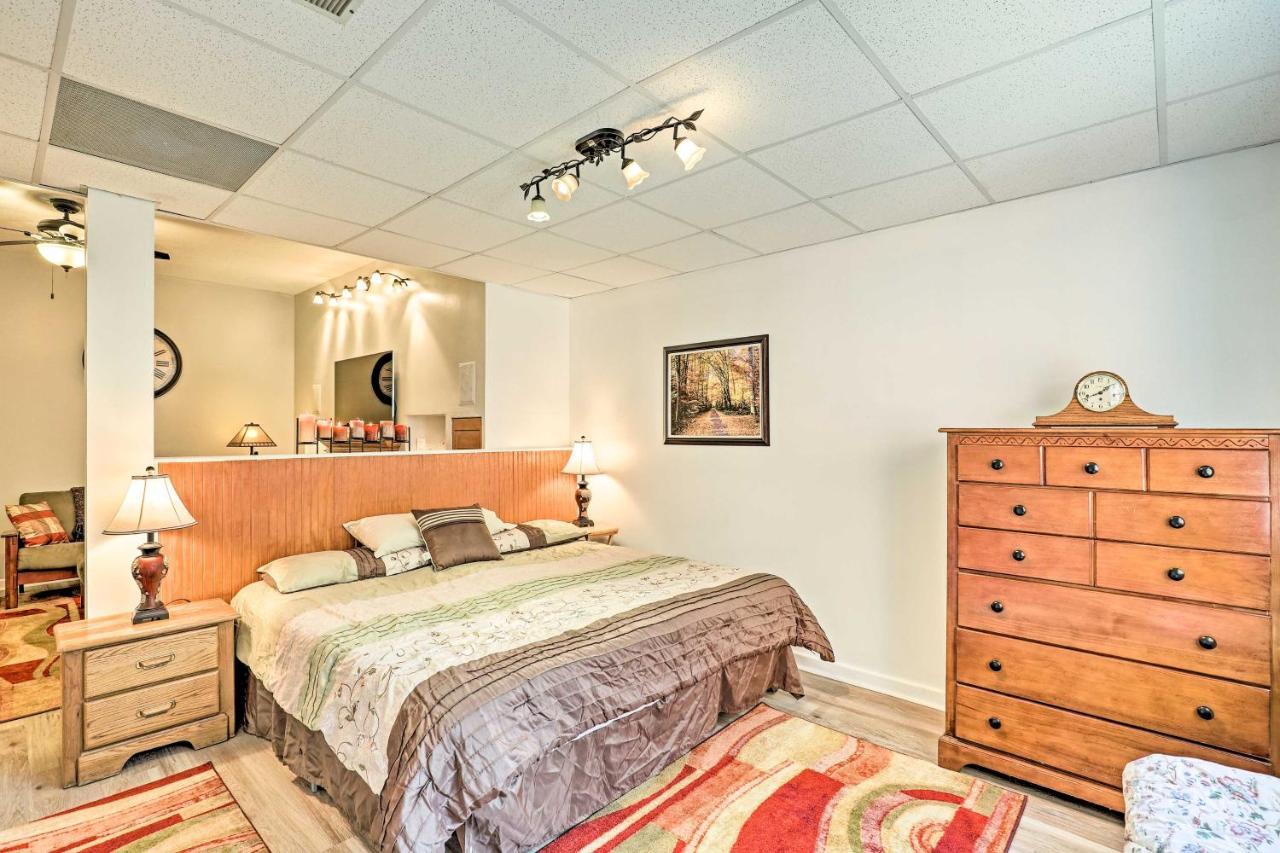 Asheville Mountain Getaway With Patio And Koi Pond! ภายนอก รูปภาพ