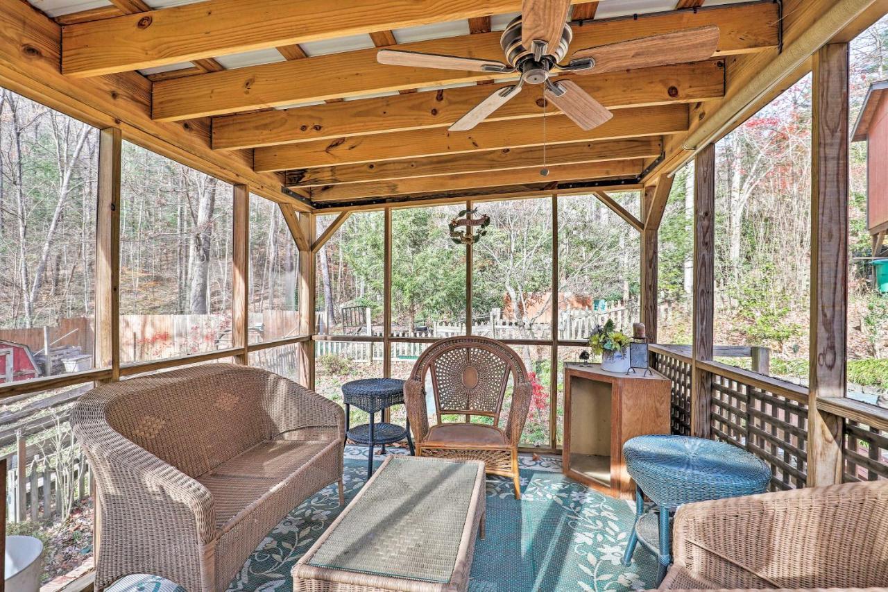 Asheville Mountain Getaway With Patio And Koi Pond! ภายนอก รูปภาพ