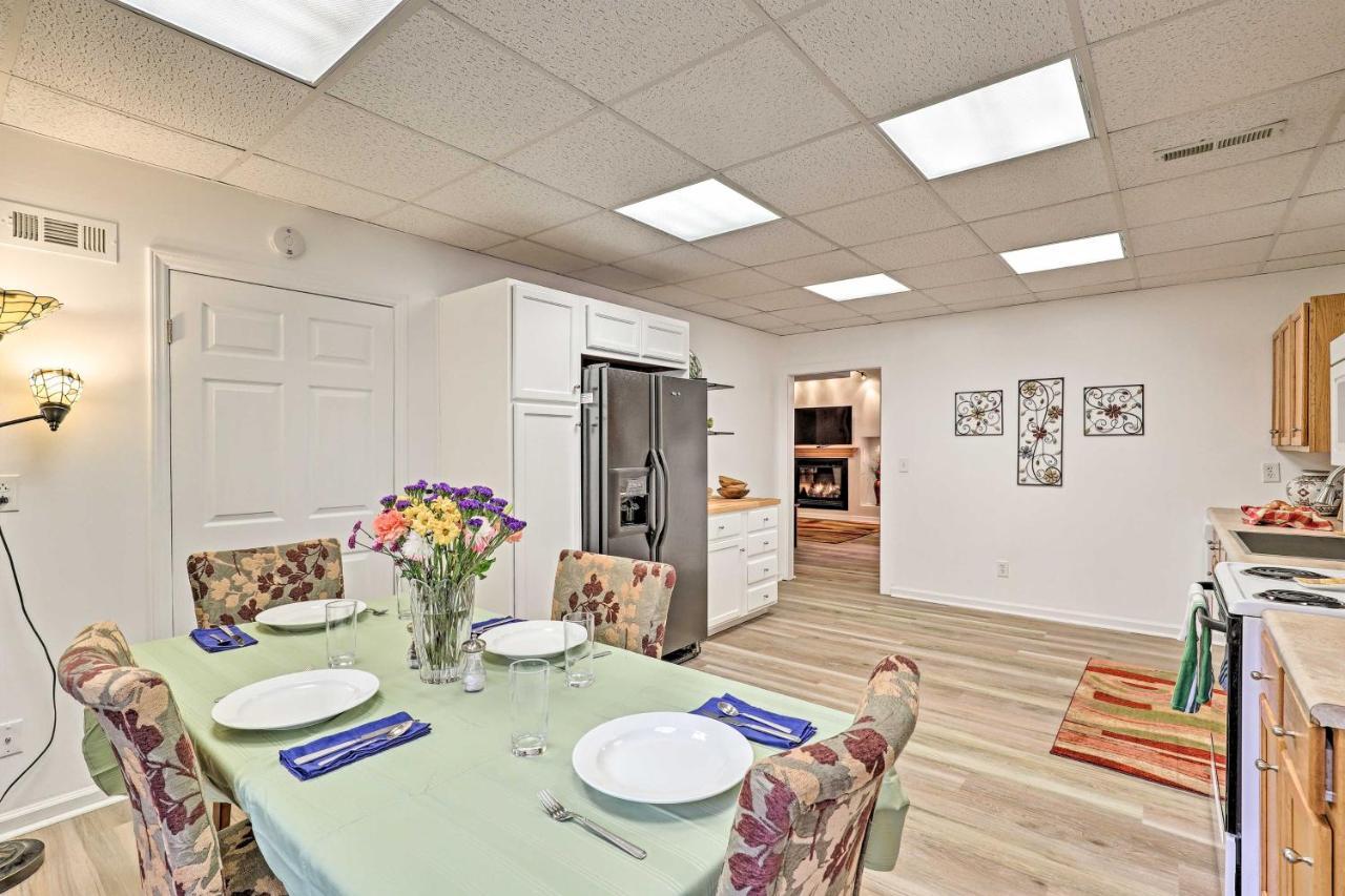 Asheville Mountain Getaway With Patio And Koi Pond! ภายนอก รูปภาพ