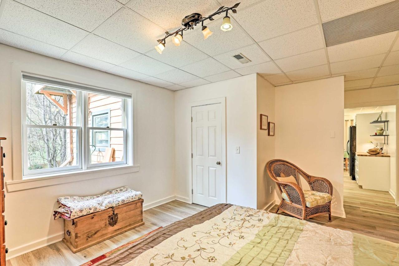 Asheville Mountain Getaway With Patio And Koi Pond! ภายนอก รูปภาพ